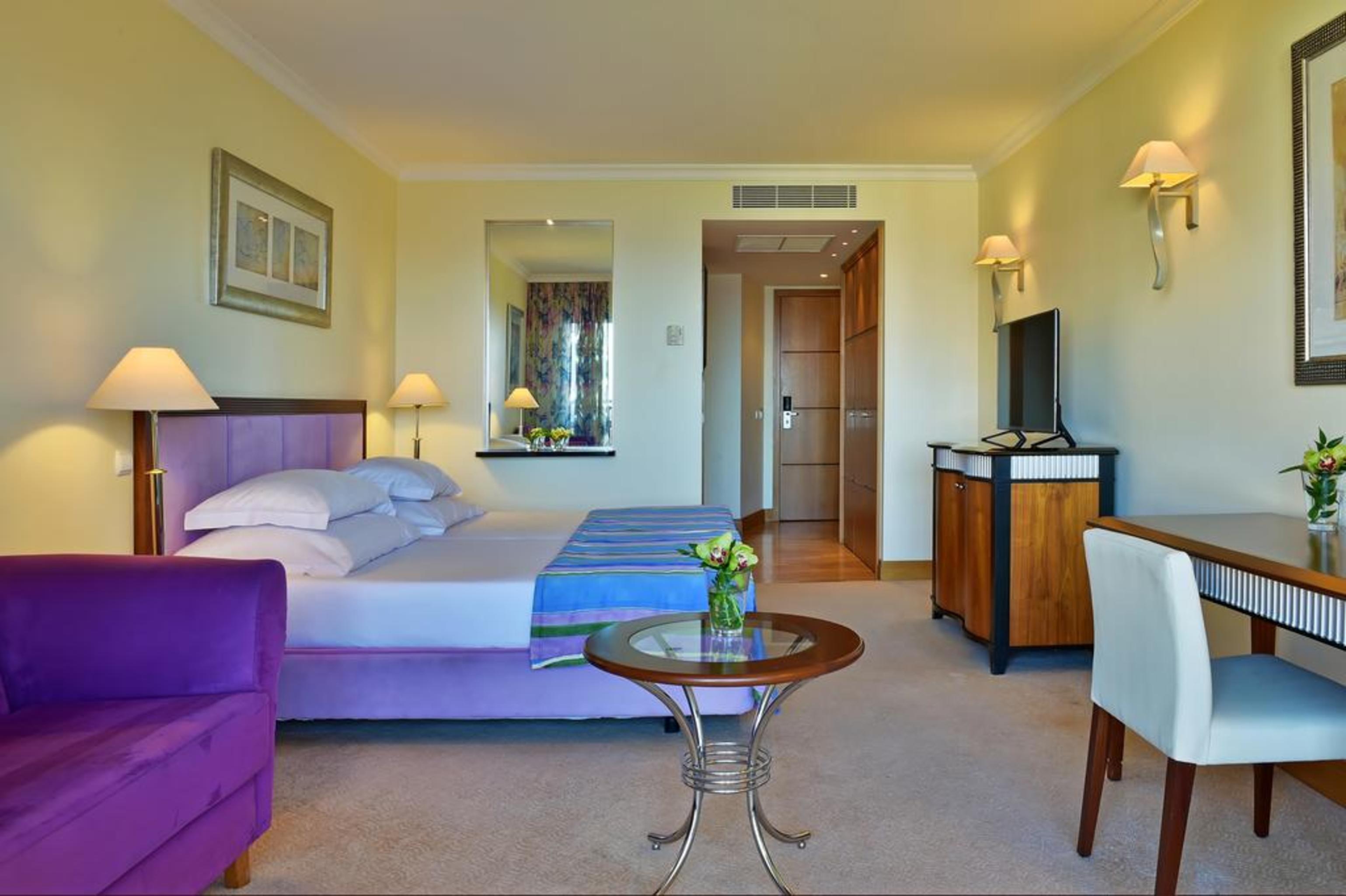Pestana Grand Ocean Resort Hotel Funchal  Luaran gambar A room at the hotel